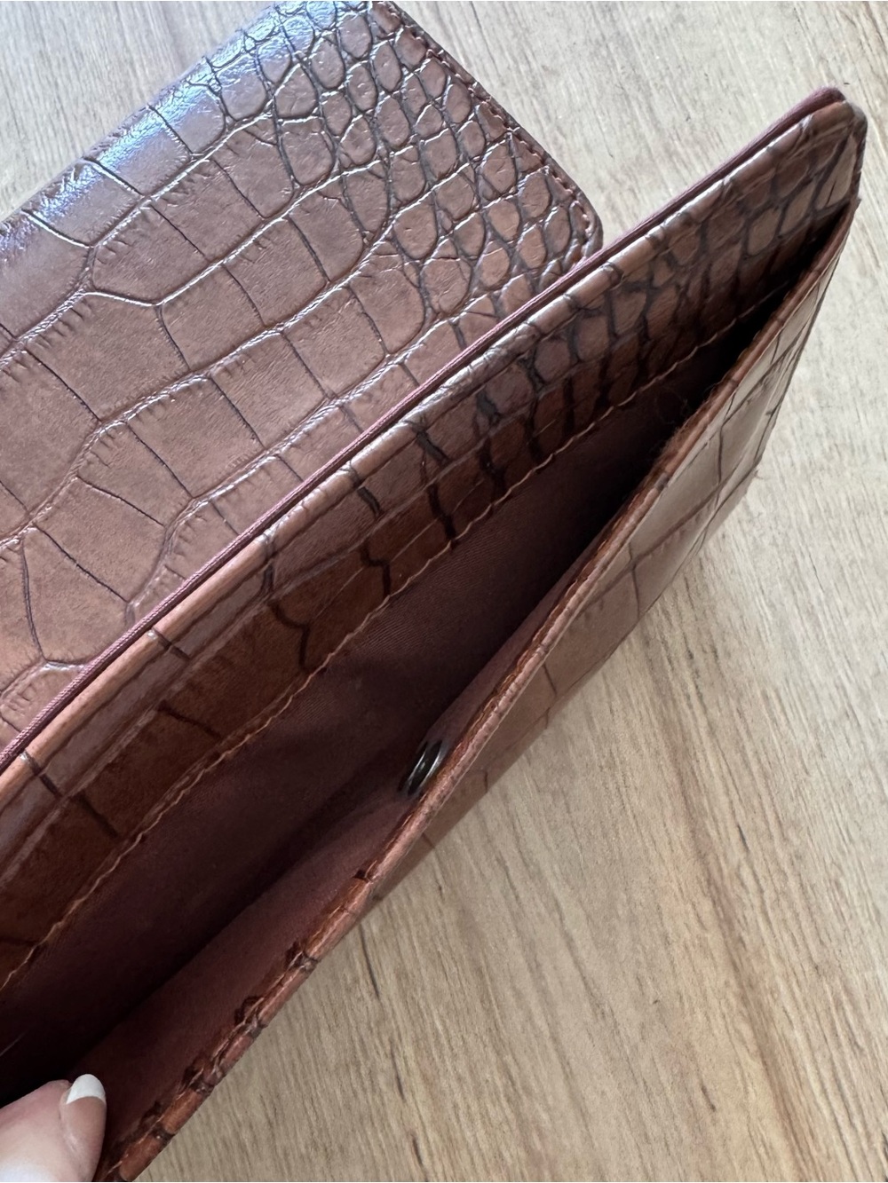 Croc-Embossed Brown Women's Wallet - Picture 4 of 13